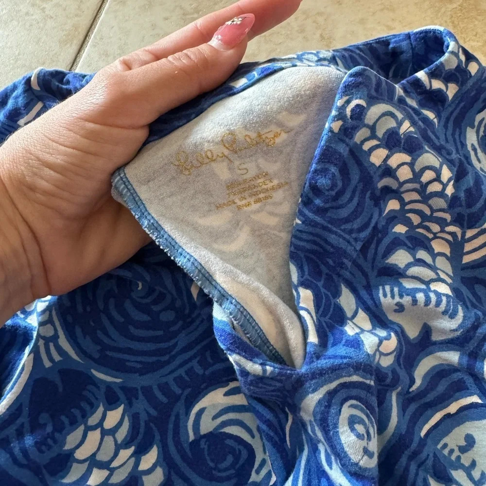Lilly Pulitzer Sophiletta 3/4 Sleeve V neck Mini Dress Bold Blue Fish Size Small - Picture 12 of 13